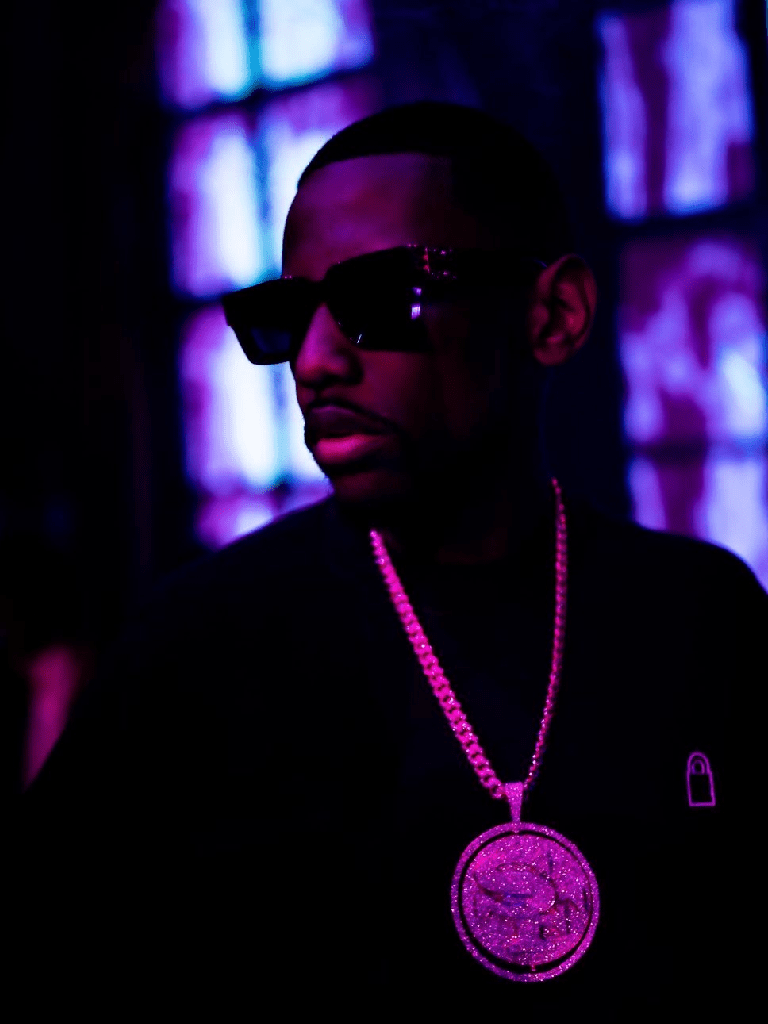 Guillotine’s Shine.(Poem)..